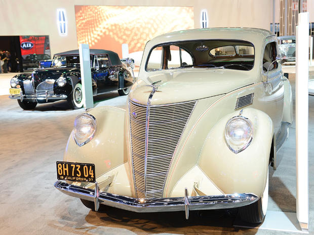 1937 Lincoln-Zephyr coupe-sedan 