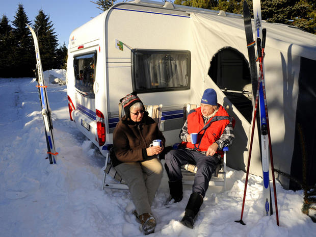 Snow Camping 