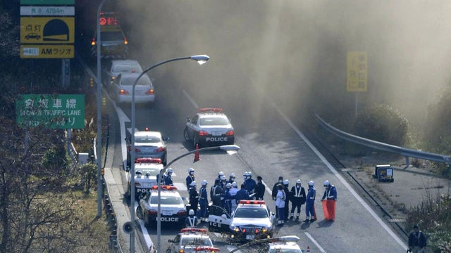 121202-Japan_tunnel_collapse-AP257905612232.jpg 
