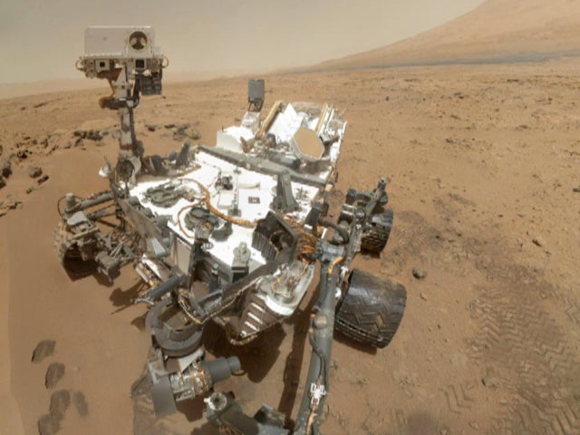 Curiosity discovers trace of carbon on Mars 