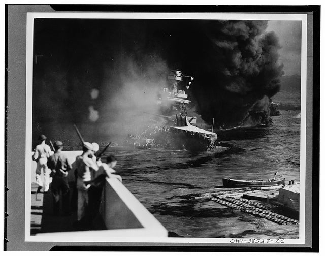 LOC_PEARL_HARBOR_USS_CALIFORNIA.jpg 