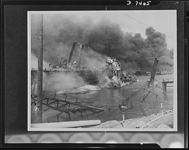 LOC_PEARL_HARBOR_USS_SHAW.jpg 