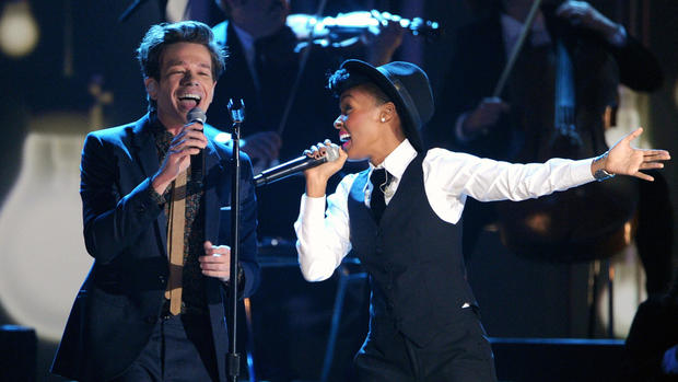 "Fun." performs "We Are Young" with Janelle Monae 