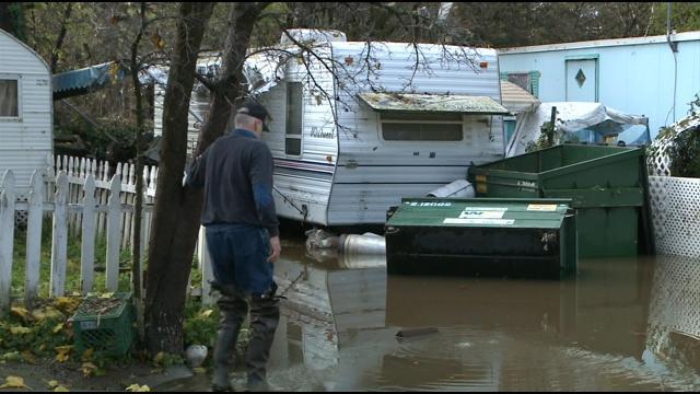 flooded-trailer-park.jpg 