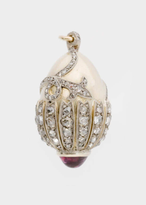 miniature-easter-egg-pendant-undated1.jpg 