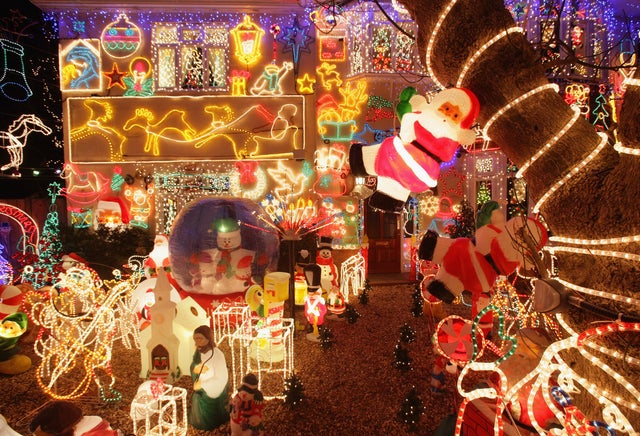 25-EpicChristmasLights.jpg 