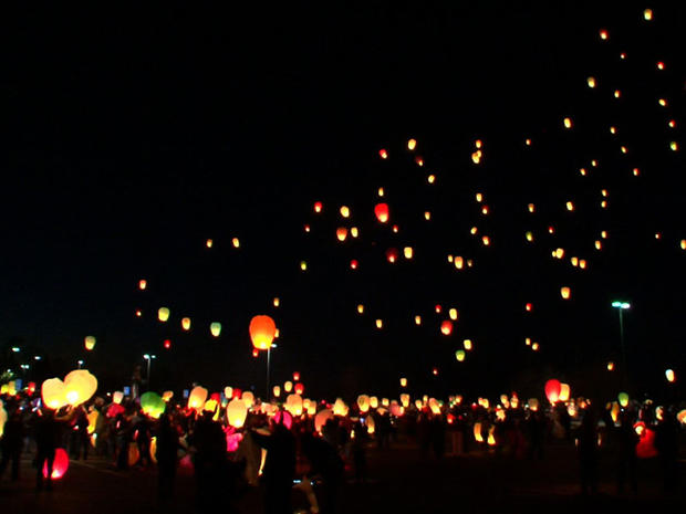 A crowd gathered to release Chinese lanterns to celebrate what would have been Jayden's ninth birthday. 