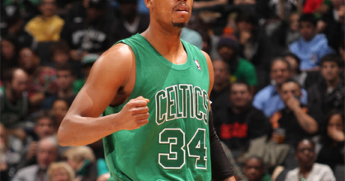 Rondo, Celtics dominate Nets on national stage