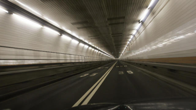 hollandtunnel_g_060707_420_1.jpg 