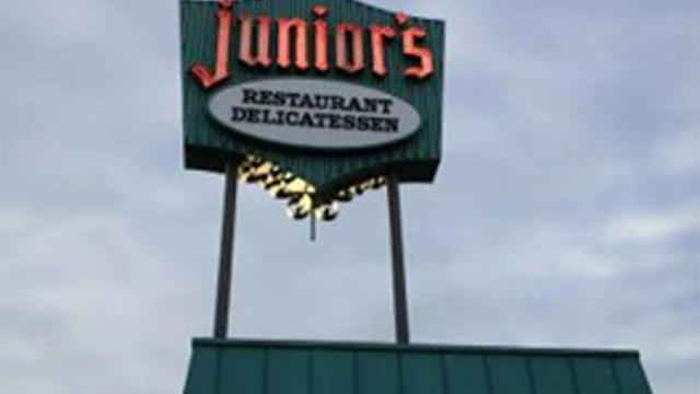 juniors-deli.jpg 