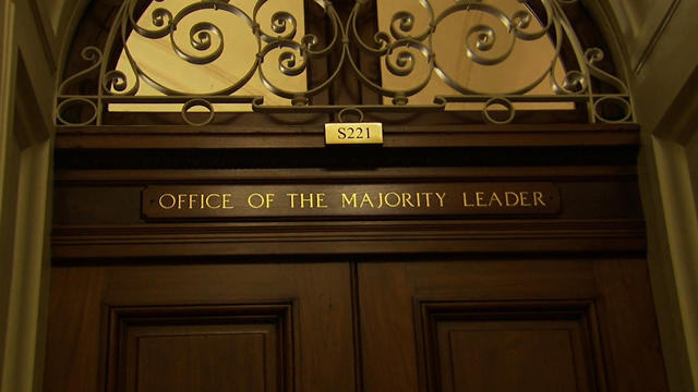 Senate quiet as leaders work on "cliff" deal 