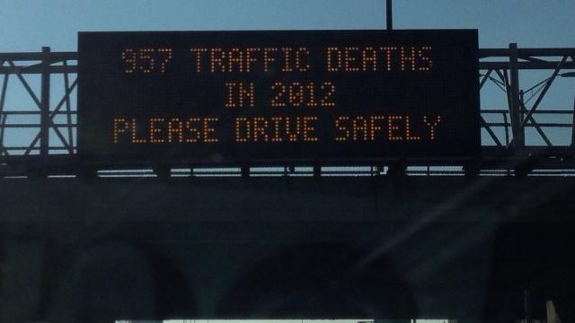 road-deaths-sign-0107.jpg 