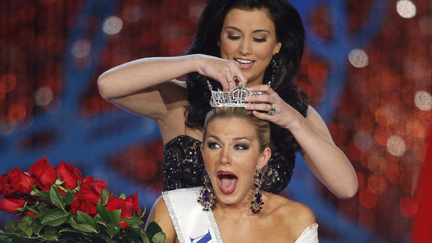 Miss New York is crowned Miss America 
