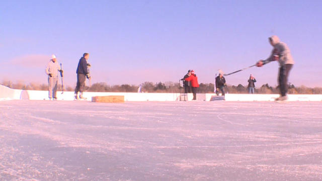 pond-hockey.jpg 
