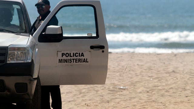 police_beach_160770244.jpg 