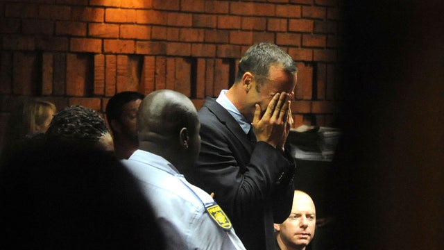 Oscar Pistorius weeps in court in Pretoria 