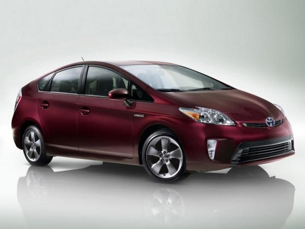 2013-Toyota-Prius.jpg 