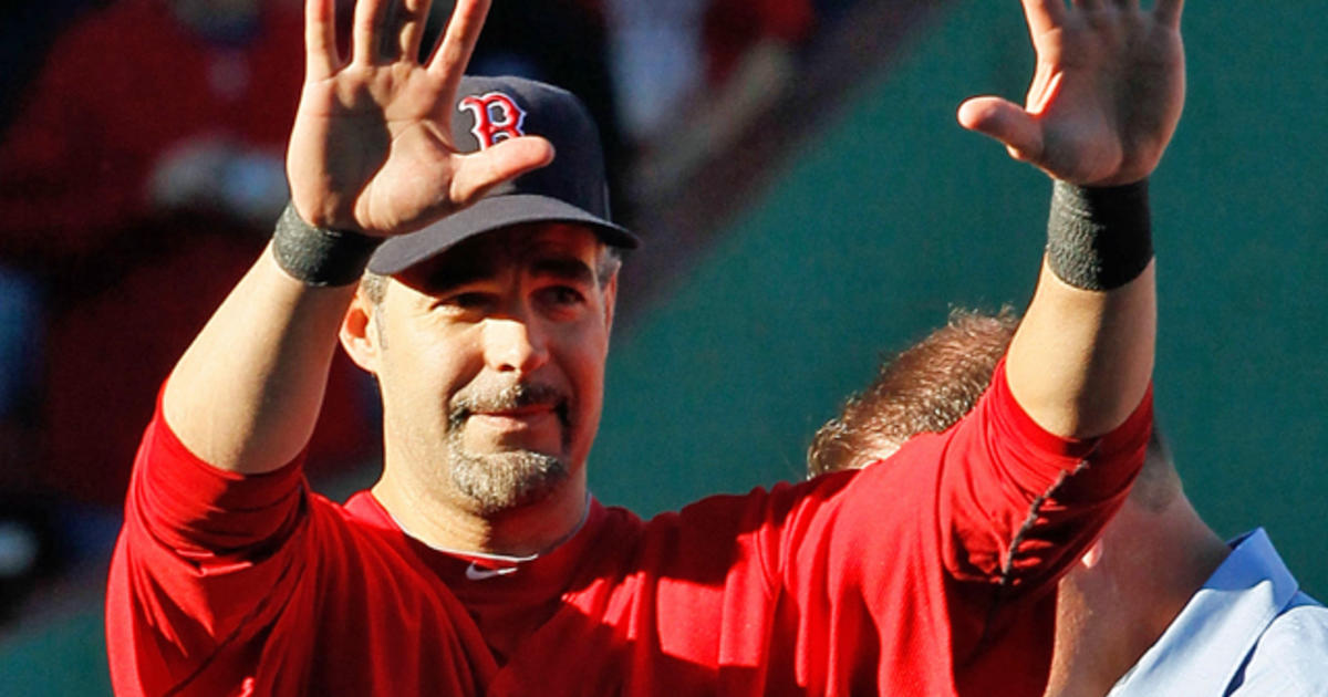 Mike Lowell With Red Sox To Coach Will Middlebrooks - CBS Boston