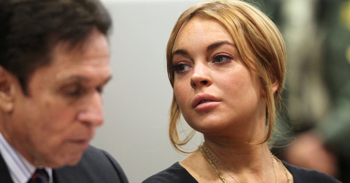 Lindsay Lohan returns to court on misdemeanor charges CBS News(01)