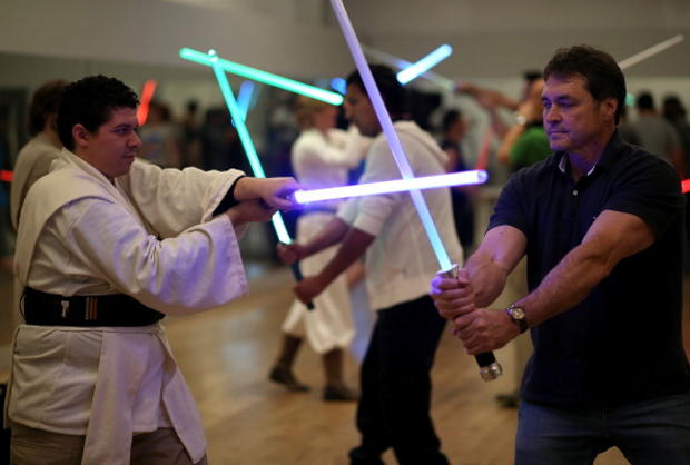 Star Wars Fans Train As Jedis In Lightsaber Class In San Francisco 