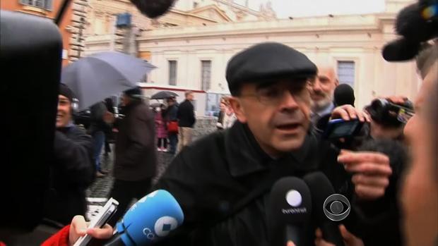 French Cardinal Philippe Barbarin tries to avoid questioning from media 