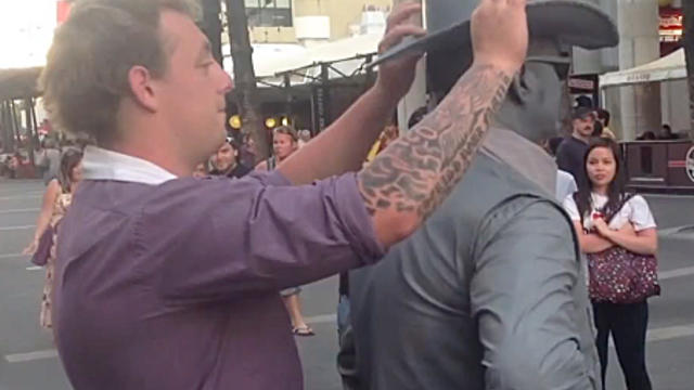 Guy_Punched_Street_Performer.jpg 