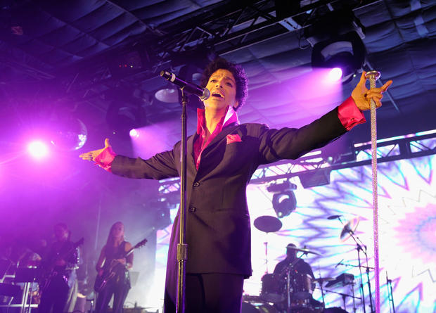 Prince Gives Associated Press A Tour Of Paisley Park (Sept. 29) 