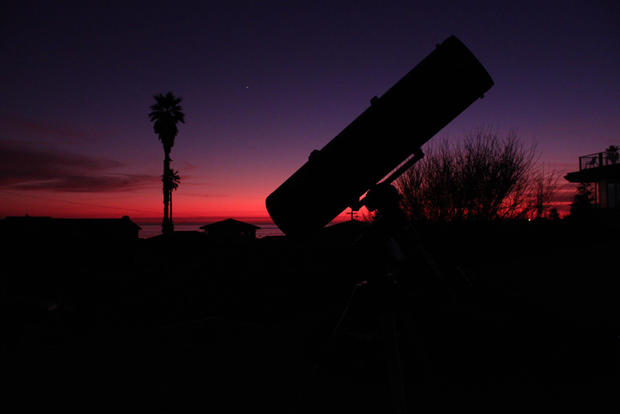 23_Telescope_w_Venus_Santa_Cruz_CA.jpg 