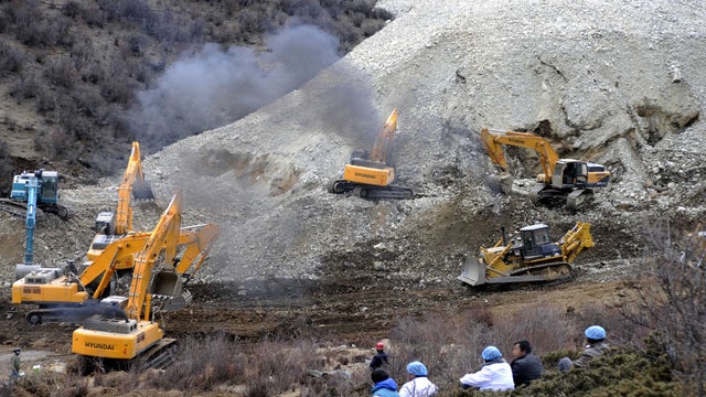 china_landslide_AP917064981267.jpg 
