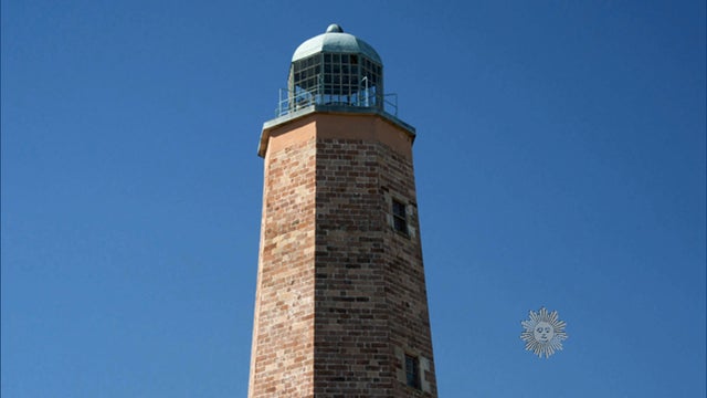 lighthouse.jpg 