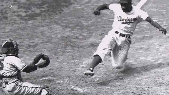 JackieRobinson_080148t.jpg 