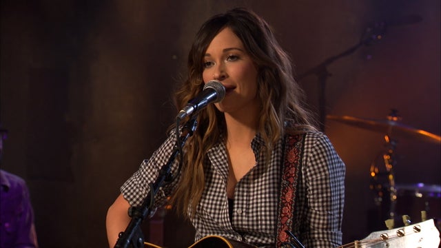 sm_0407_KACEYMUSGRAVES_AOL.jpg 