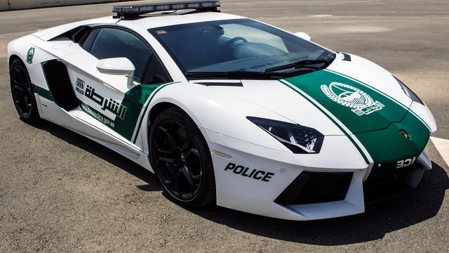 dubai_lamborghini_AP893483735357.jpg 