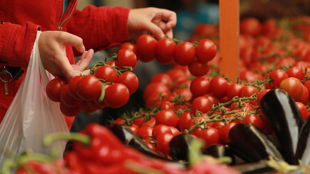 Pesticides on produce: 2013's "Dirty Dozen" 