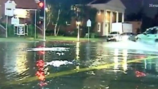 studio-city-flooded-intersection.jpg 