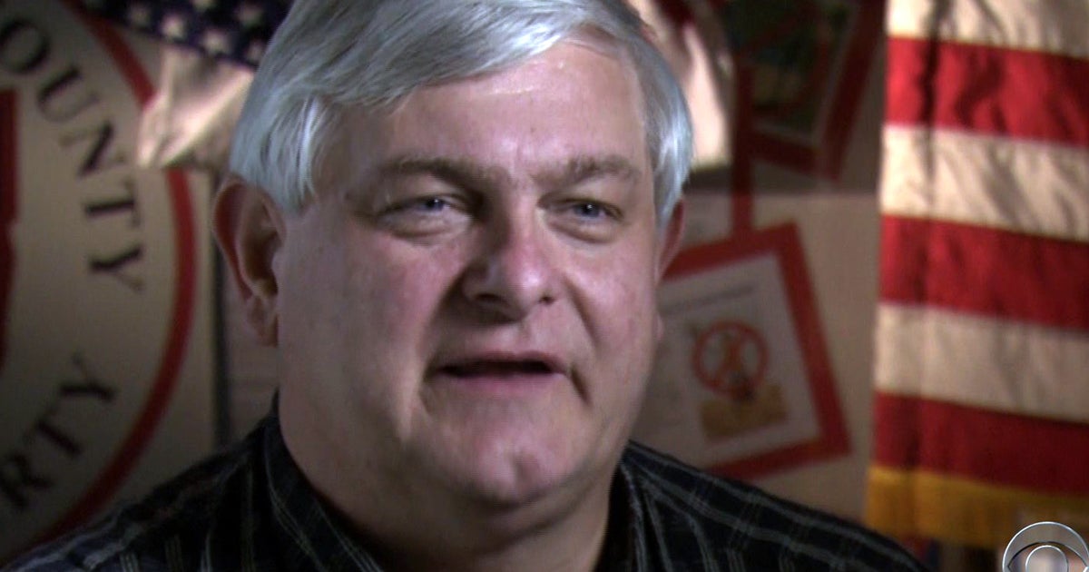 IRS apologizes for targeting tea party organizations - CBS News