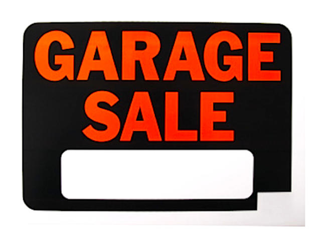 garage sale sign 