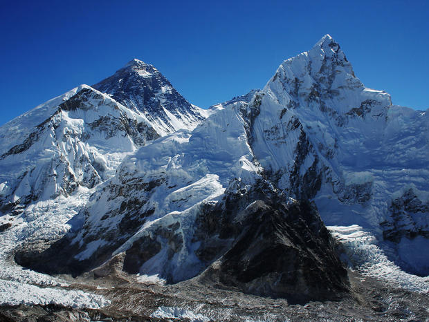Everest.jpg 