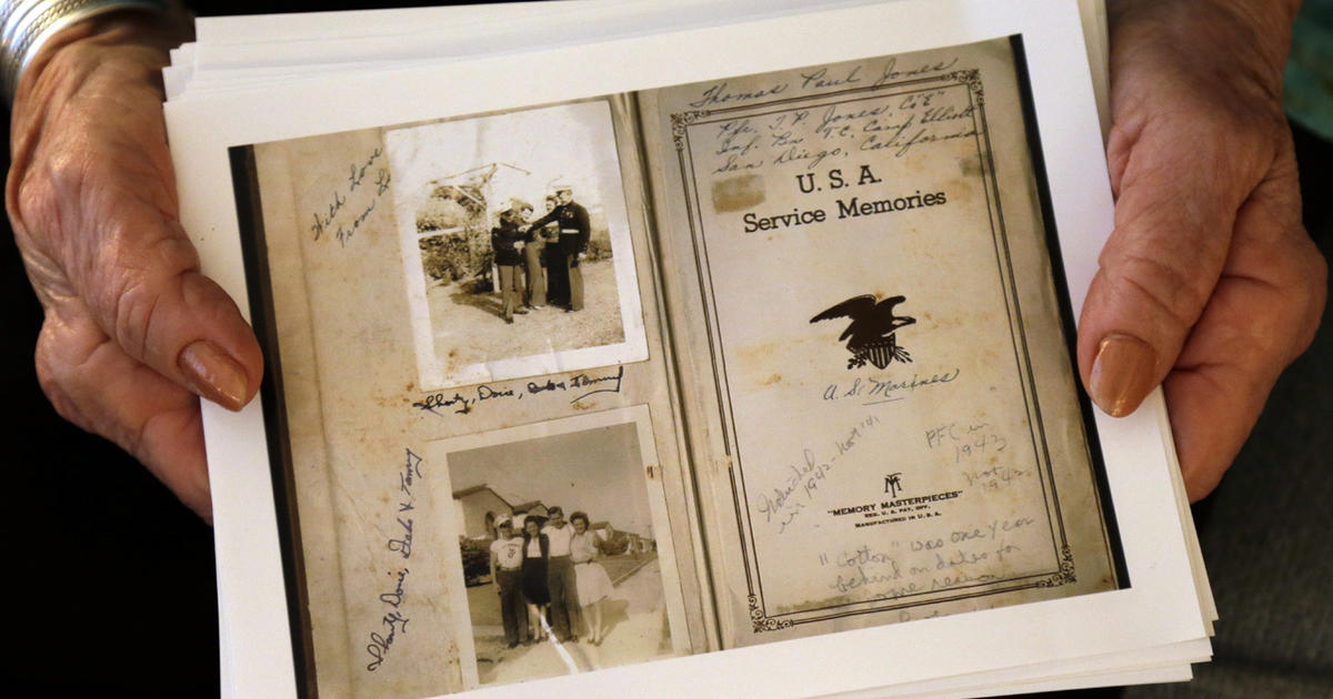 Woman finds diary of boyfriend killed in WWII in museum - CBS News