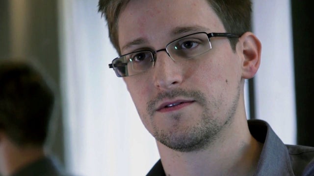Snowden was low-level contractor with top-secret clearance 