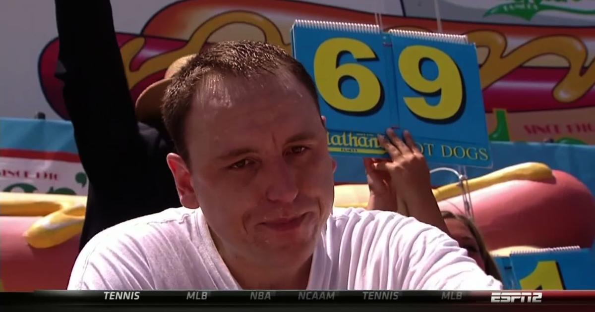 A RECORD-BREAKING 51,629 Loonie Dogs were crushed last night in front of  the Hot Dog King himself: @JoeyChestnut 🌭👑🐐 #NextLevel
