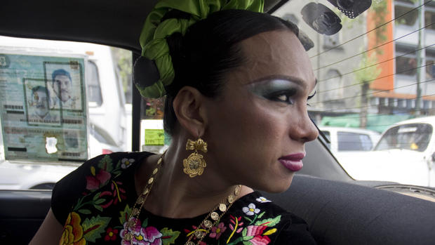 Mexico's indigenous "muxes" defy gender norms 