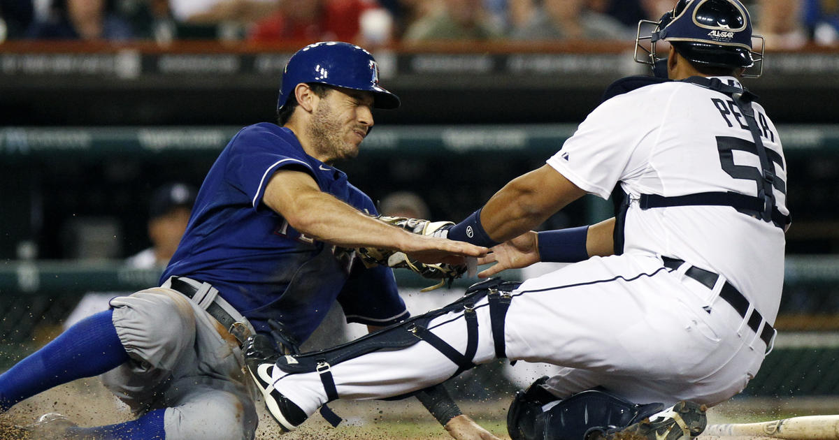 Tigers Trade Fielder for Kinsler - The New York Times