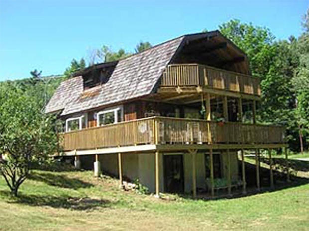 Berkshire Lakeside Lodge 