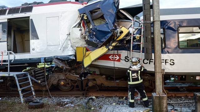 train_crash_AP561942379238.jpg 