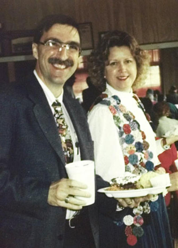 Norman J. Sirnic, 46, and his wife Karen Sirnic, 47, of Weimar, Texas, were bludgeoned to death on May 2, 1999, by a sledgehammer in the parsonage of the United Church of Christ, where Norman Sirnic was a pastor. Worried church members found the couple wh 