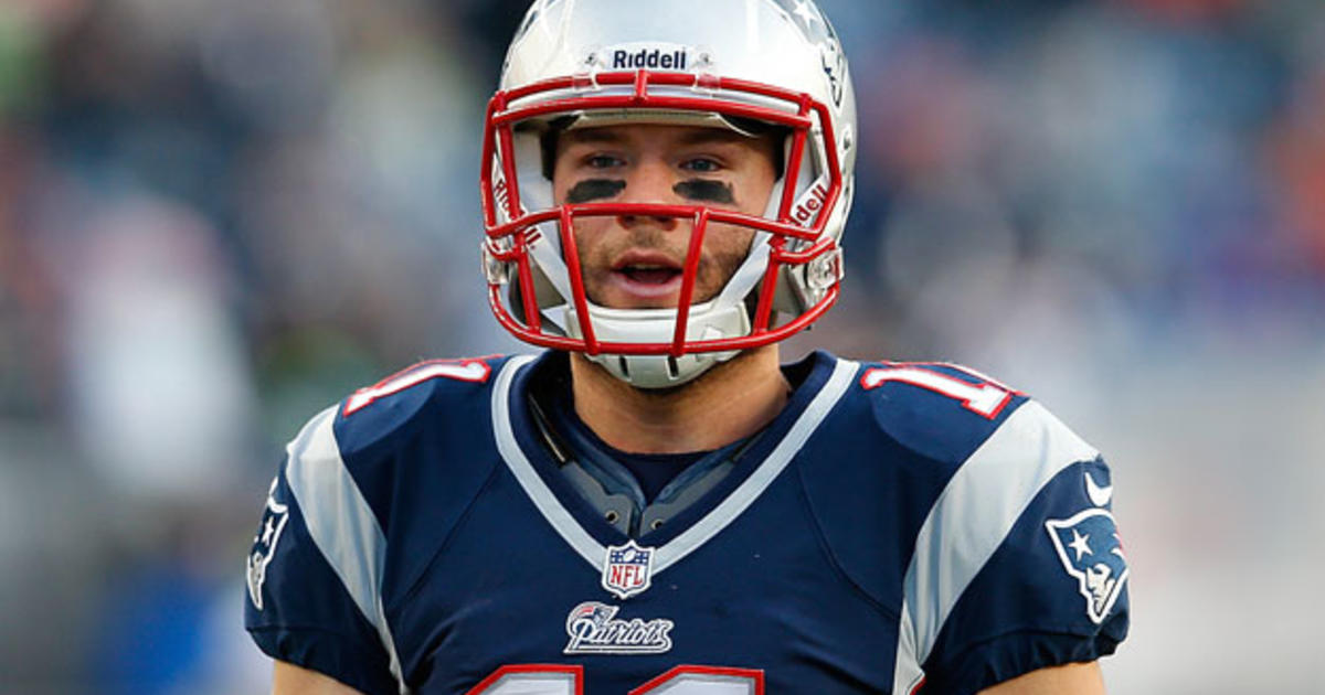 theScore on X: Julian Edelman hit with paternity suit by Swedish model  Ella Rose.   / X