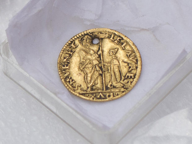 A gold mezzo-zecchino coin minted in Venice around 1501-1521 