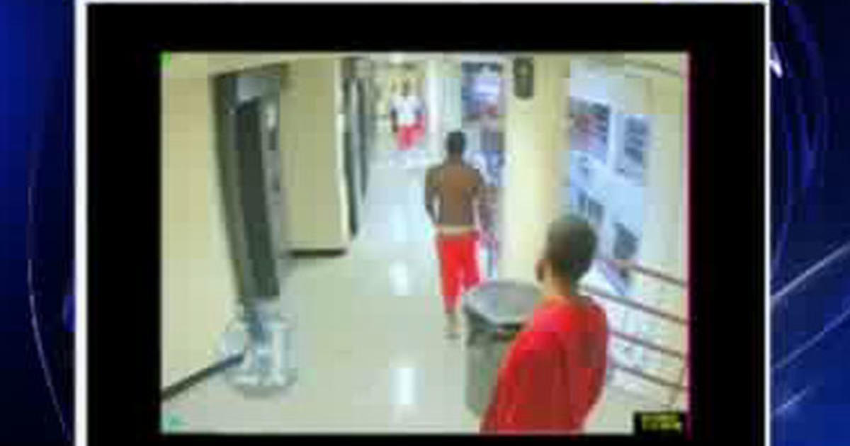 Tgk Security Video Shows Inmate Attack Cbs Miami