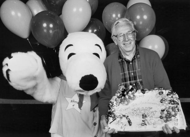 charles_m-_schulz_at_camp_snoopys_10th_anniversary_1993.jpg 